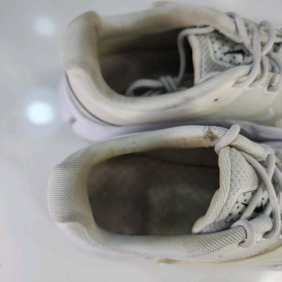 Women's Nike Alphina 5000 Sneakers Sz 8 011455 Gray Synthetic Running Gym Shoes - Picture 9 of 12